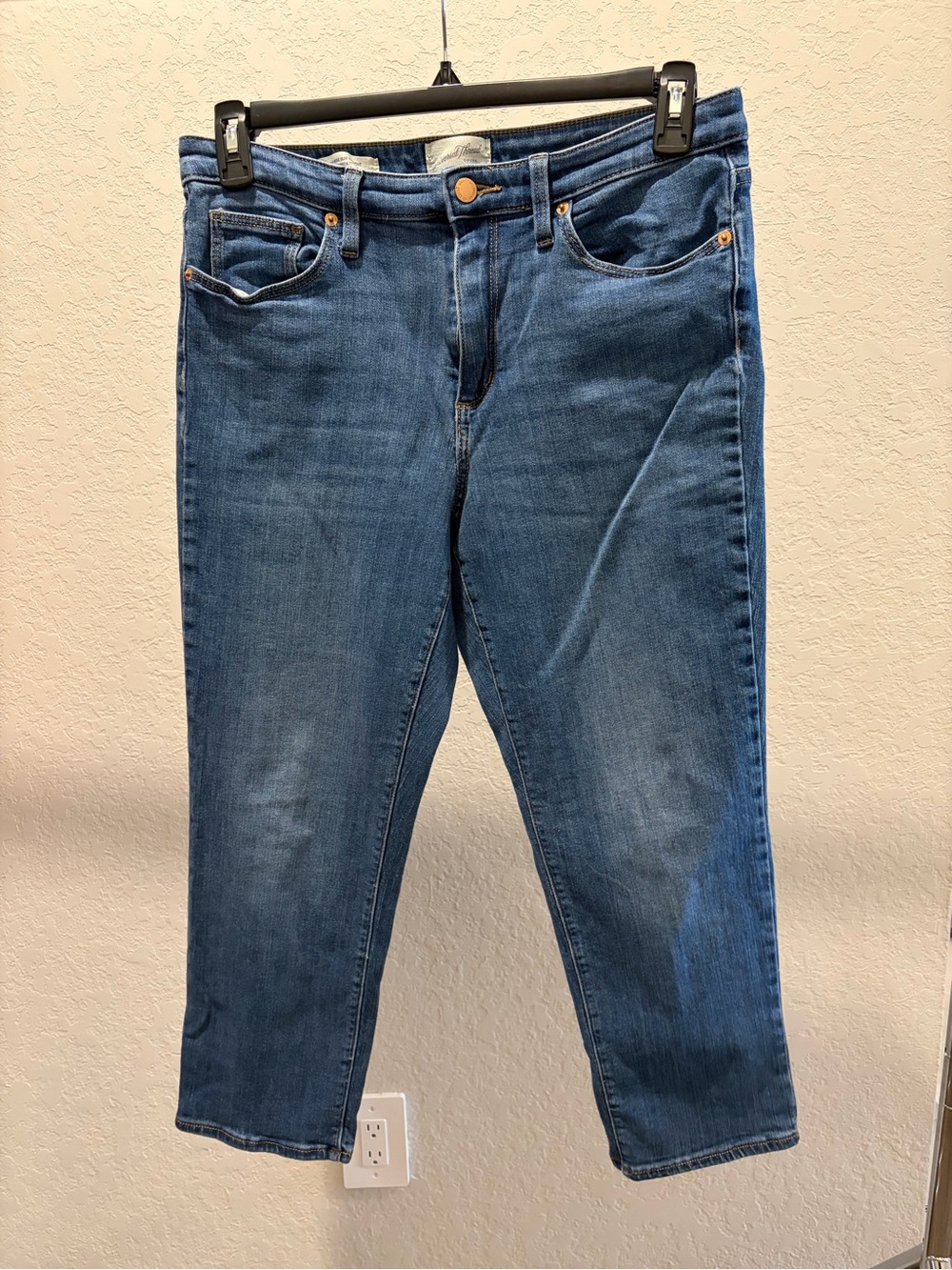 Universal Thread Women's High rise slim straight Cropped Ankle Jeans Blue Wash